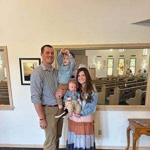 Meet your Posher, Holly